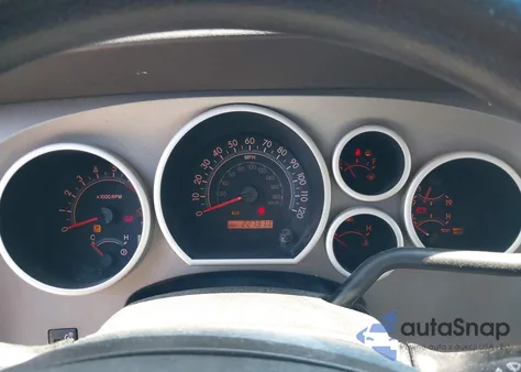 2010 Toyota Tundra Grade 5.7L V8 from USA, damaged, VIN 5TFUW5F11AX099207